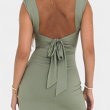 Viveka Vestido Lazo Espalda Elástico Premium Exclusiva