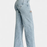 Evelyn Jeans Rectos Rasgados Con Rhinestones Colección