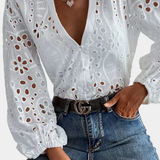 Blusa Alba Encaje Ligero con Ojal Bordados Florales Select