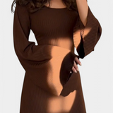 Livia Vestido Punto Suave Con Cintura Midi Colección