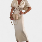 Emryn Vestido Suave Nudo Cruzado Colección Exclusiva