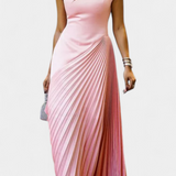 Elyna Vestido Maxi Asimétrico Plisado Cuello Mock Exclusivo