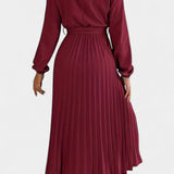 Theresa Vestido Cuello Alto Plisado Colección Exclusiva
