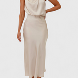 Rina Vestido Halter Drapeado Seda Colección Exclusiva