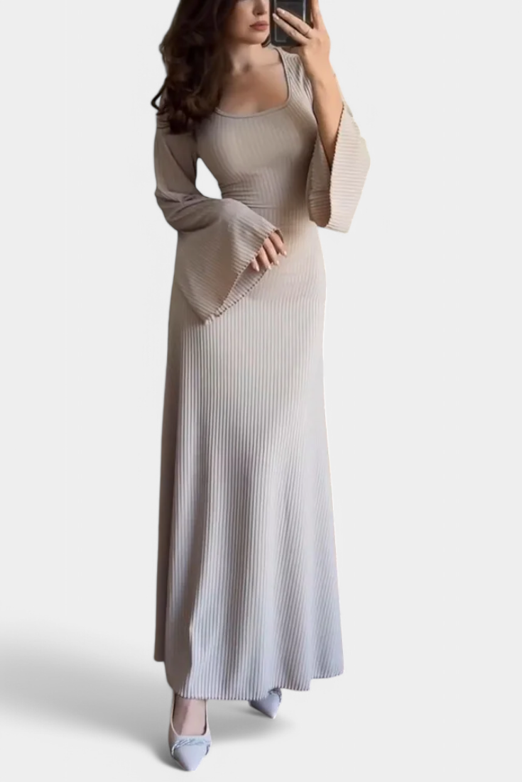 Livia Vestido Punto Suave Con Cintura Midi Colección