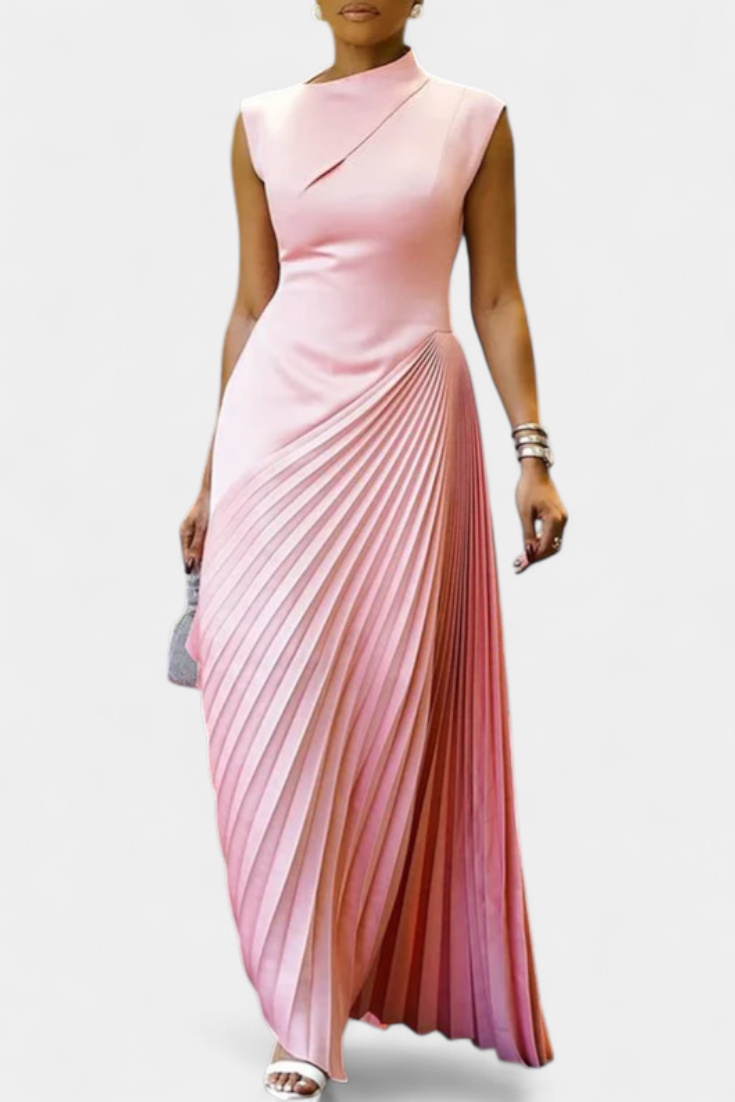Elyna Vestido Maxi Asimétrico Plisado Cuello Mock Exclusivo
