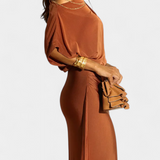 Ainslee Vestido Largo Plisado Con Hombros Descubiertos